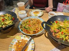 -巴依兄弟西域美食(机场店)