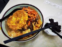 -龙记桂林米粉(财满街店)