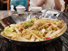 油渣莲白-情妹耙泥鳅·江湖川菜(科华店)