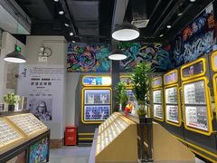-镜客眼镜(浦江欢乐颂店)