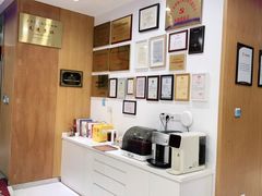-雅悦齿科(顾村公园店)