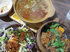 -有红鸡毛店·砂锅菜(抚琴夜市店)