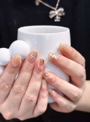 -尤米一站式美甲美睫