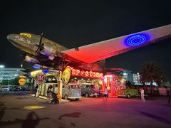 -席娜卡琳火车铁道夜市