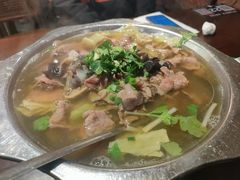 跷脚牛肉-谢老五跷脚牛肉·非遗传承店