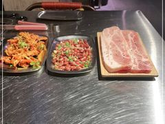 -马路牙子地桌烤肉(工体店)