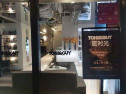 -TONI&GUY