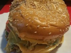 -The Habit Burger Grill 哈比特汉堡(爱琴海店)
