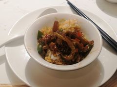 压锅肥肠米饭-关东小磨东北菜(漕河泾印象城店)