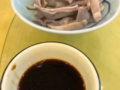 -侬佳蒸菜馆(听潮店)