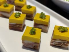蛋黄猪耳-通安客栈中餐厅·何家小馆