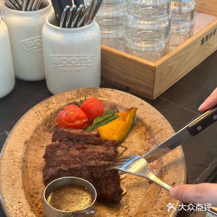 北京|三里屯这家泥靴，一脚踩进美食天堂