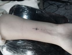 -苏针艺纹身·穿孔饰品