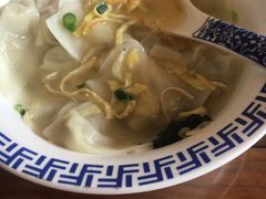 特色小馄饨-笑来喜馄饨小笼工坊店(湖滨街店)