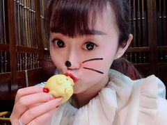 -阿瓦山寨·湘菜现炒·剁椒鱼头王(咸阳总店)