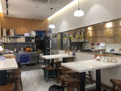 -李与白包子铺(桐梓林店)