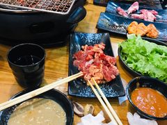 -合易泓烤肉·海肠捞饭(火车站店)
