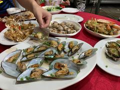 -霞涌市场海鲜摆卖区