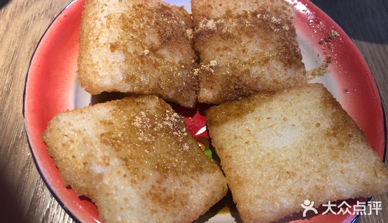 排队人很多，那一定是好吃的