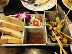 -Dang restaurant (patong phuket)