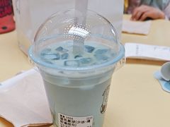 -抱抱地球咖啡馆(国家海洋博物馆店)