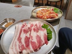 -围炉肉舍•炭烤活鳗•丹东海鲜烤肉(步行街店)