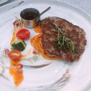 已经是第N次吃水天堂了，香煎澳洲西冷牛排还可以