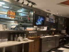 -新大咀港式茶餐厅(宝山万达店)