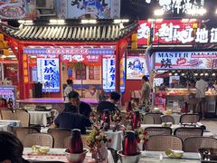 -刘姐啤酒鱼民族演艺餐厅(西街总店)