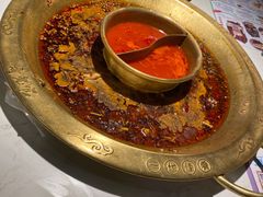 罗宋鸳鸯锅-哥老官重庆美蛙鱼头(五角场合生汇店)