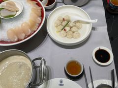 -红鼎豆捞·非遗鲍皇汤火锅(宝丰路店)