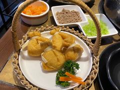 -左庭右院鲜牛肉火锅(金山万达店)