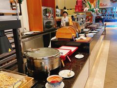 -亚龙湾希尔顿自助餐厅·海鲜·烧烤·沙滩BBQ·现场乐队