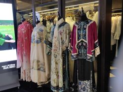 -鼎极摄影(世纪金源店)