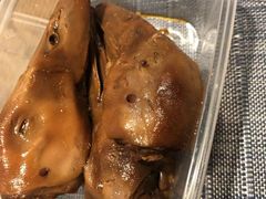卤鸭头-鸭寨夫人(无锡首店)