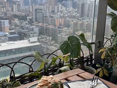 -luutosa  cafe & tea 鹿兔山