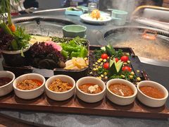 -蘸小院铁锅炖·蘸酱菜·东北菜(怀远门店)