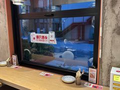 -必胜客(上海华谊新所店)