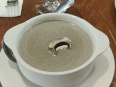 黑松露奶油蘑菇汤-Entrecôte 法国牛扒馆(保利·时光里店)