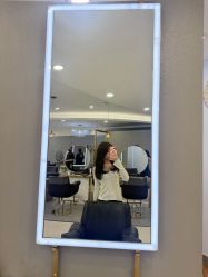 点击看大图 -八佰伴8008星级形象店