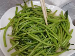 清炒泥蒿-小民大排档(马场角横路店)