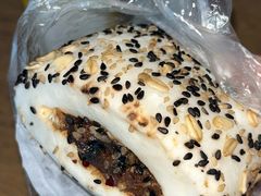 -六意便利店(厦门财富中心店)