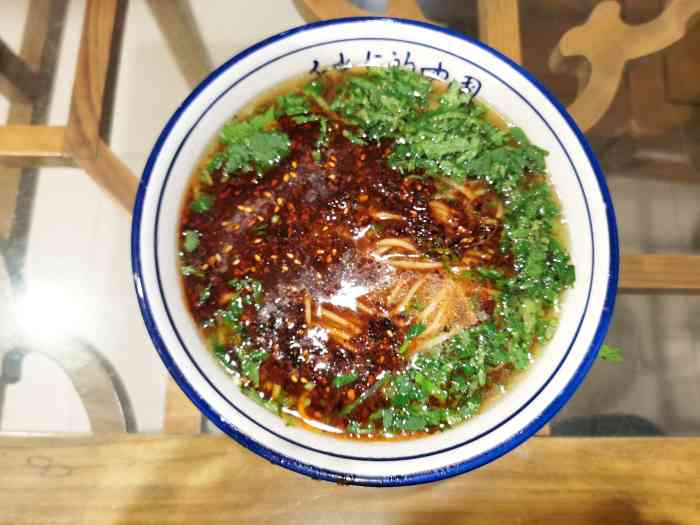 望京牛拉-"稍微有点儿咸吧,吃了拉面,肉筋和大腰子啥.