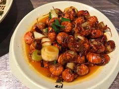 -巴厘龙虾·榜首油焖大虾(音乐学院·沿江酒馆店)
