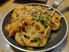 -何师烧烤·香辣蟹·川菜·30年老品牌(太古里旗舰店)