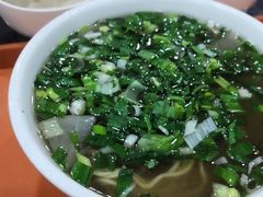 -牛一嘴·兰州牛肉面·大盘鸡(财富中心店)