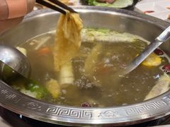 -乡土黄·鲜牛肉火锅·小龙虾(兴业街店)