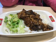 -南城香·饭香串香馄饨香(青年路店)