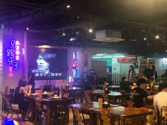 大堂-马路牙子地桌烤肉(工体店)
