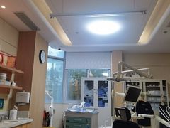 -上海仁爱医院口腔科 · 种植